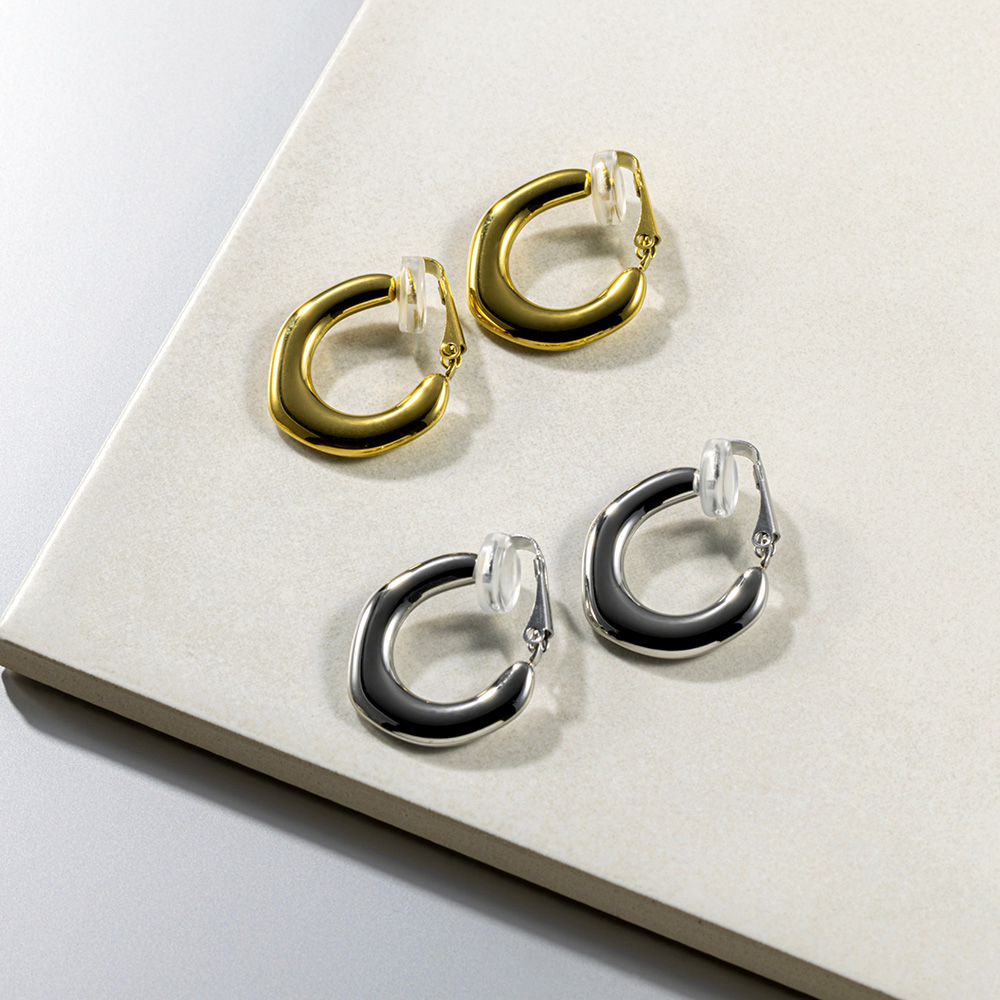 デザインフープイヤリング