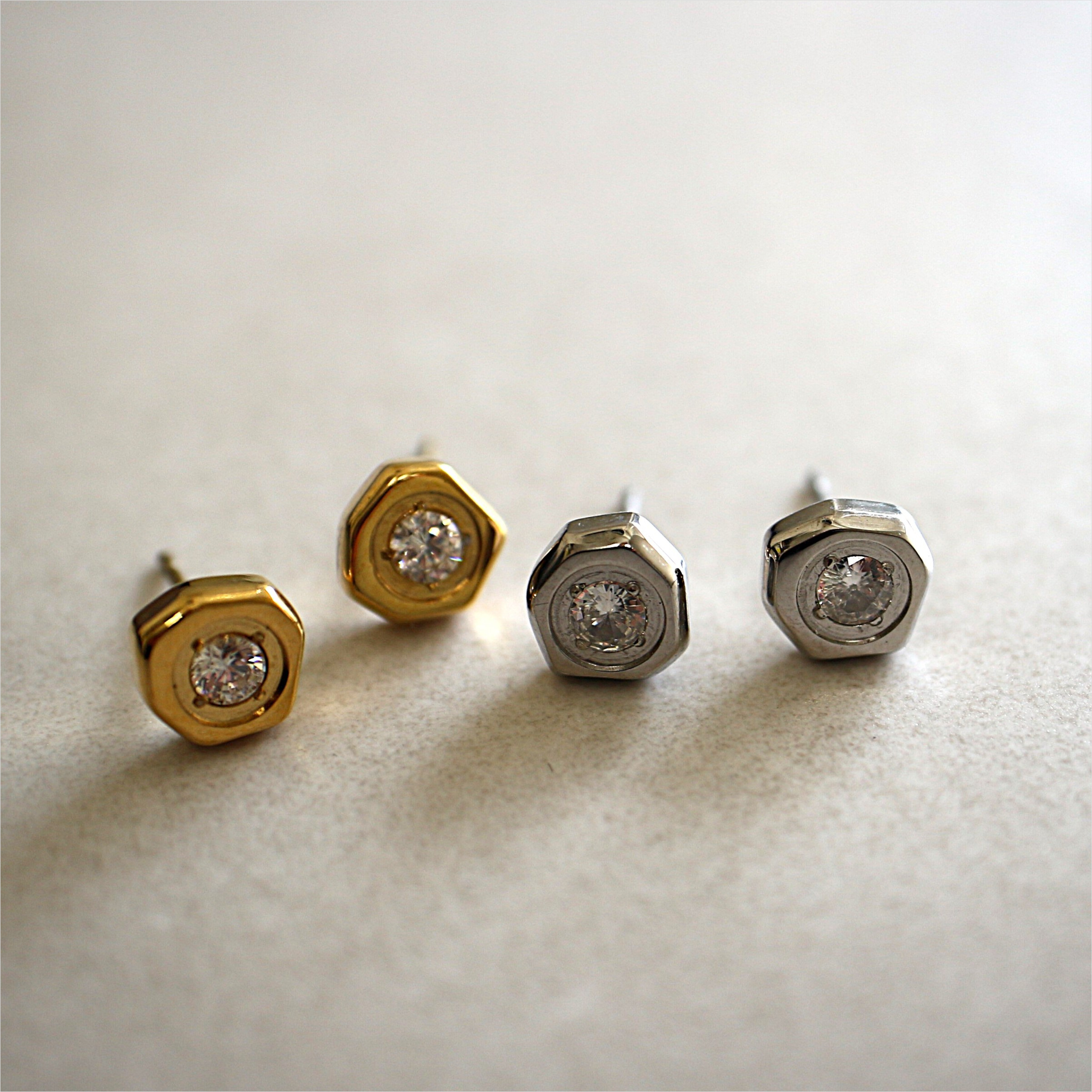 キュービックジルコニアピアス