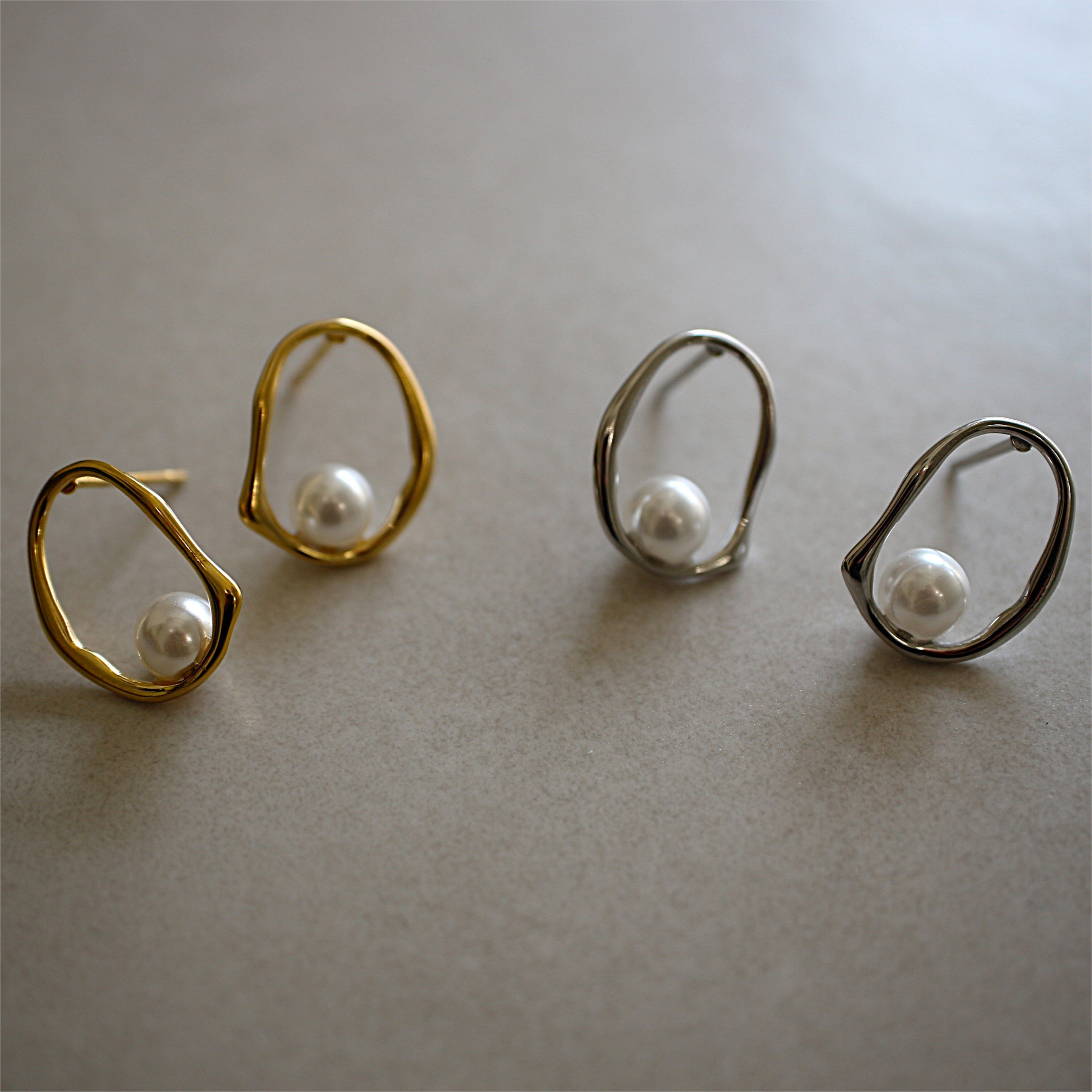 パール×オーバルピアス