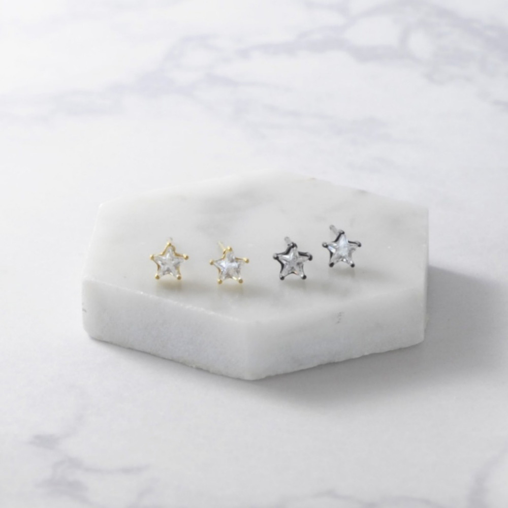 キュービックスターピアス