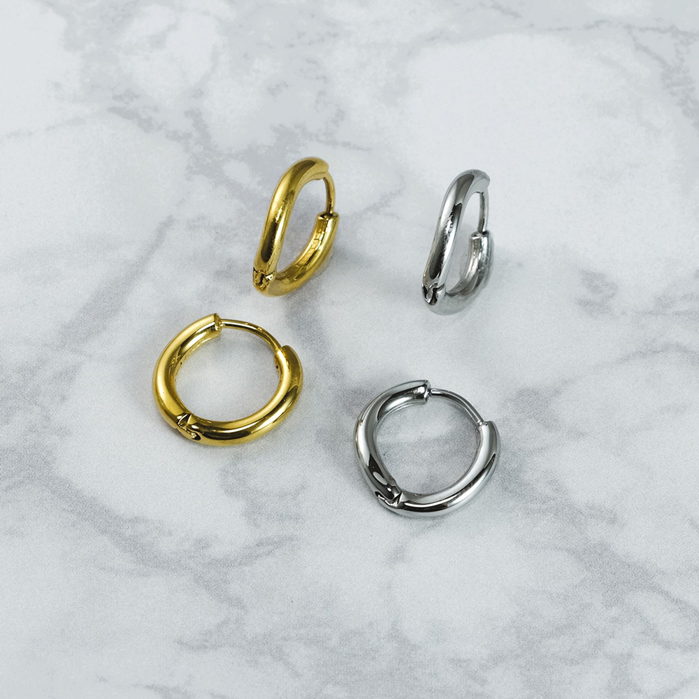 ニュアンスカーブフープピアス