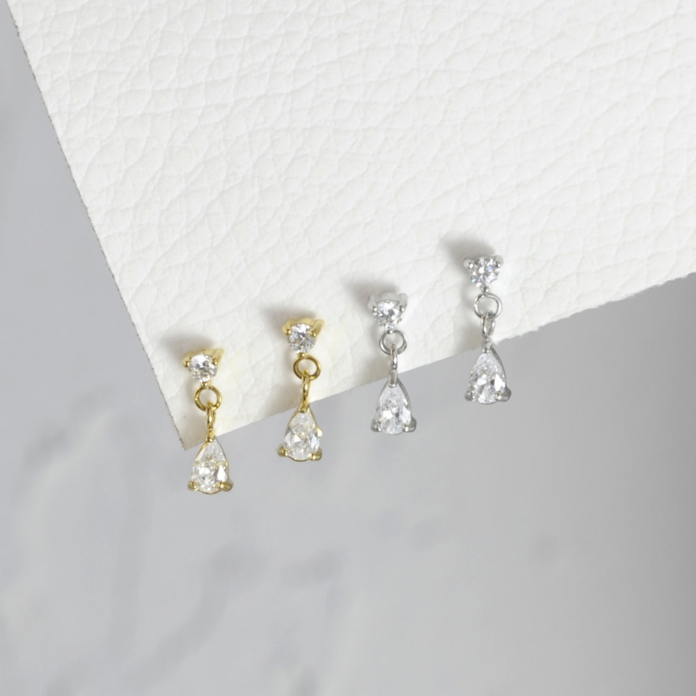 ビジューデザインピアス